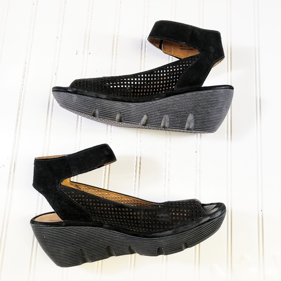 Clarks Shoes - Clarks Peep toe Sandals